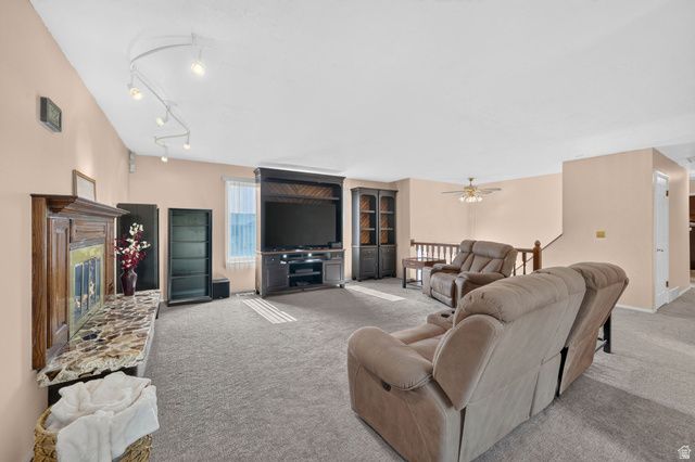 9545 S ROBINS WAY, Sandy, UT 84094
