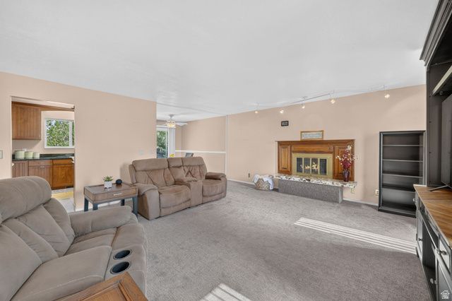 9545 S ROBINS WAY, Sandy, UT 84094