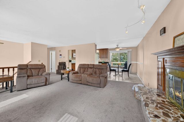9545 S ROBINS WAY, Sandy, UT 84094