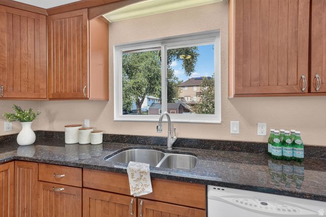 9545 S ROBINS WAY, Sandy, UT 84094