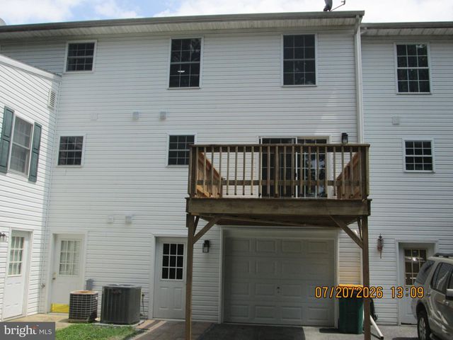 462 SCOTT AVE, Waynesboro, PA 17268