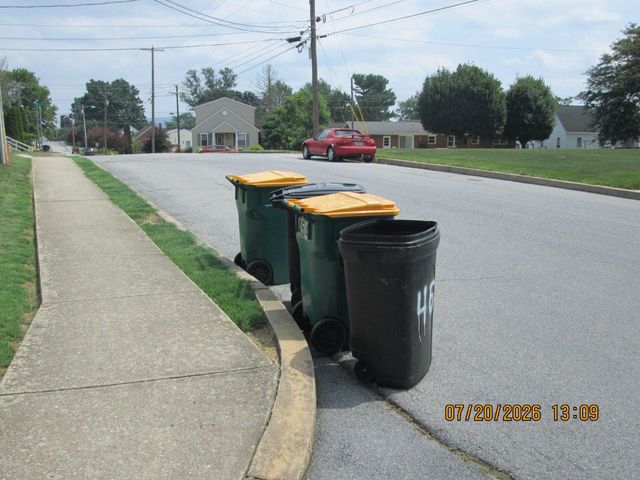 462 SCOTT AVE, Waynesboro, PA 17268