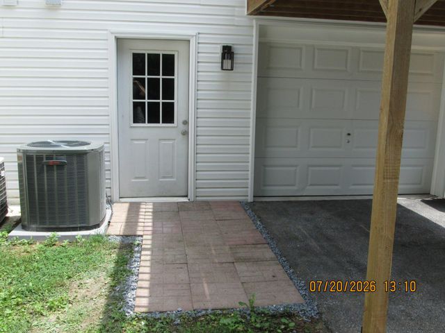 462 SCOTT AVE, Waynesboro, PA 17268