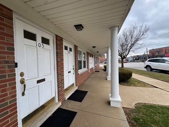 103 Orchard Terrace 103, Lombard, IL 60148