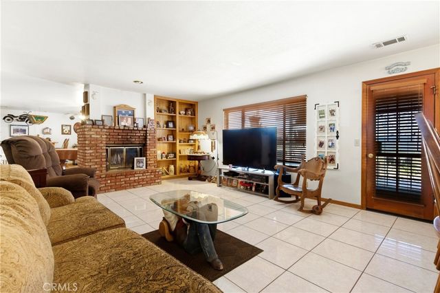 11468 Kiowa, Apple Valley, CA 92308