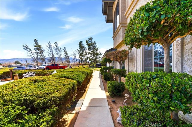 11468 Kiowa, Apple Valley, CA 92308