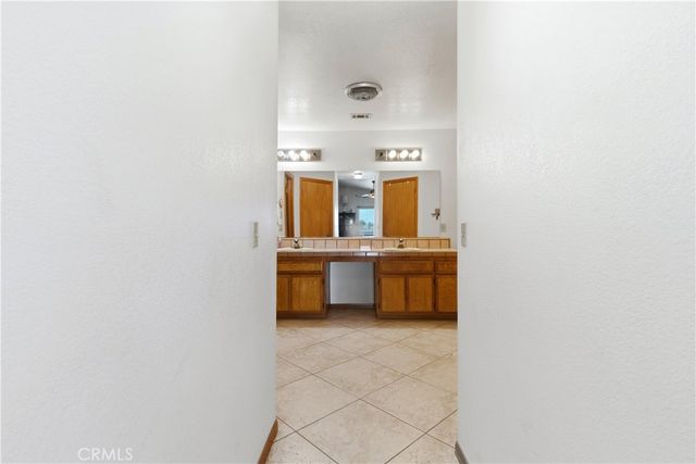 11468 Kiowa, Apple Valley, CA 92308