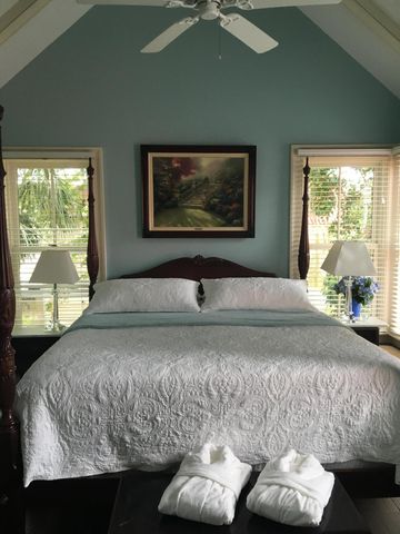 17 West Street, Charleston, SC 29401