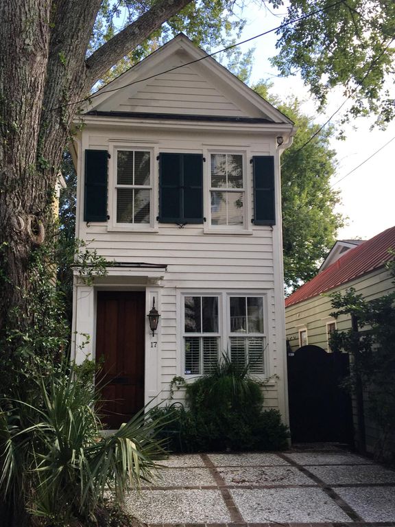 17 West Street, Charleston, SC 29401