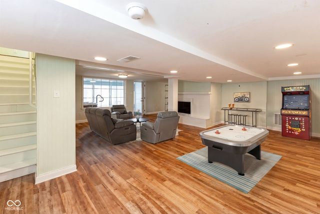 8650 Fall Creek Road, Indianapolis, IN 46256