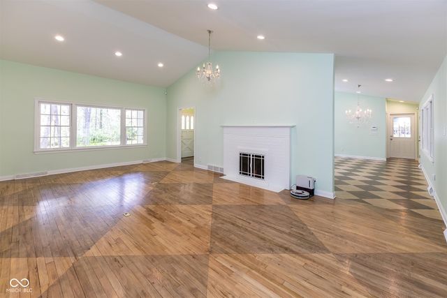 8650 Fall Creek Road, Indianapolis, IN 46256