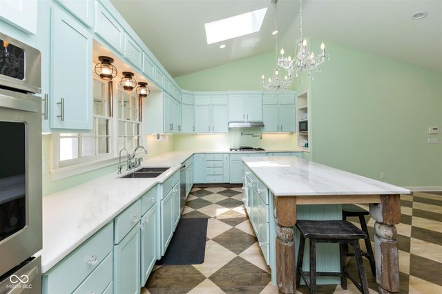 8650 Fall Creek Road, Indianapolis, IN 46256