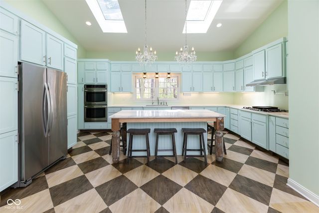 8650 Fall Creek Road, Indianapolis, IN 46256