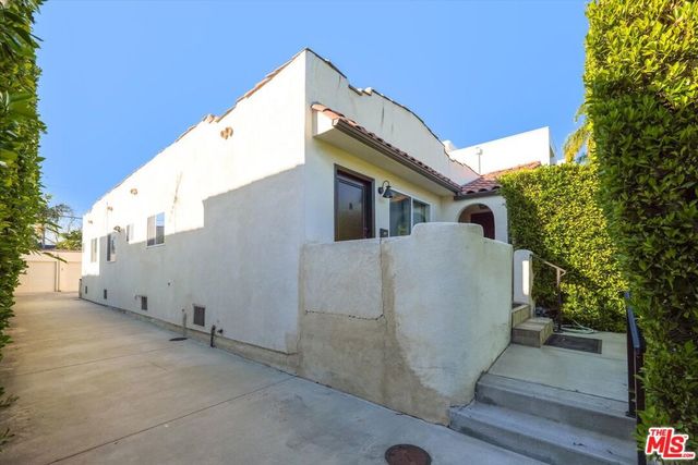 809 N La Jolla Avenue, Los Angeles, CA 90046