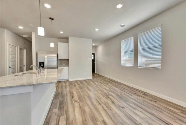 9537 Sugar Berry Dr, Conroe, TX 77385