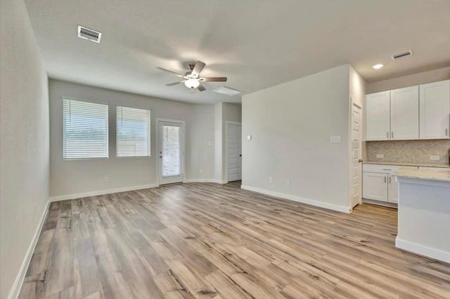 9537 Sugar Berry Dr, Conroe, TX 77385