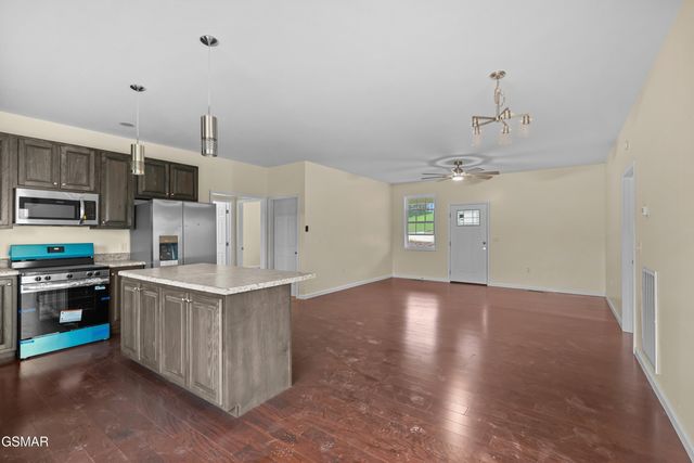 241 Stewart Hills Drive, Rogersville, TN 37857