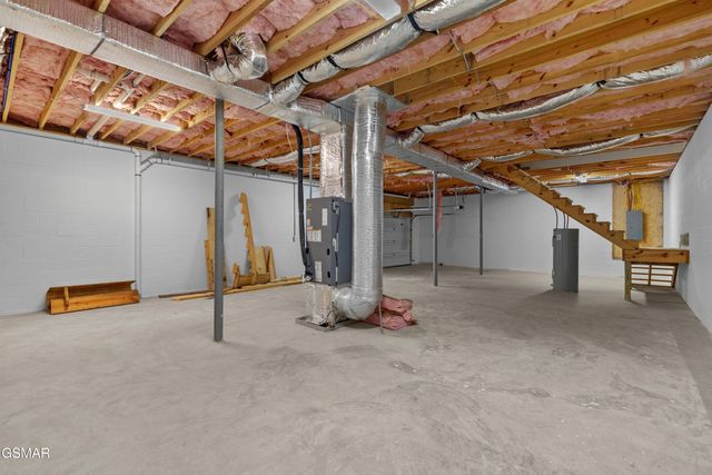 241 Stewart Hills Drive, Rogersville, TN 37857