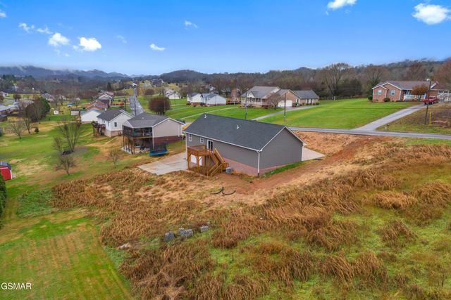 241 Stewart Hills Drive, Rogersville, TN 37857