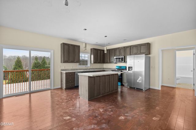 241 Stewart Hills Drive, Rogersville, TN 37857