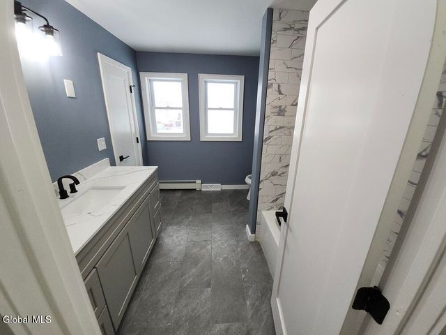 27 Kirby Road, Saratoga Springs, NY 12866