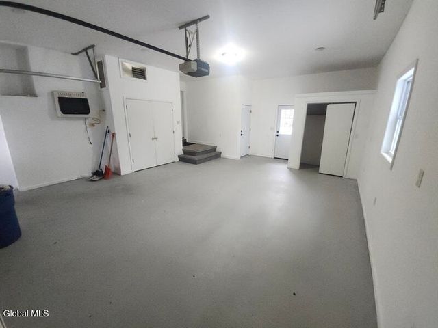 27 Kirby Road, Saratoga Springs, NY 12866