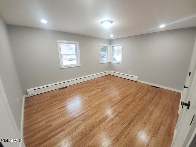 27 Kirby Road, Saratoga Springs, NY 12866