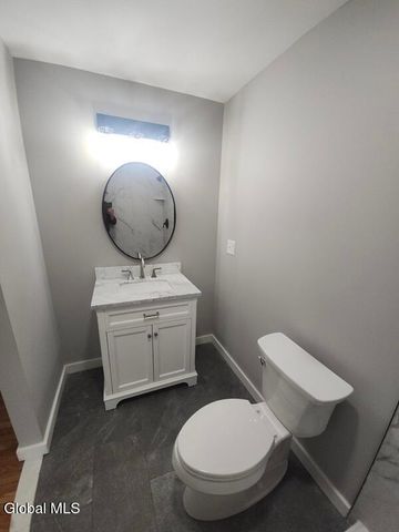 27 Kirby Road, Saratoga Springs, NY 12866