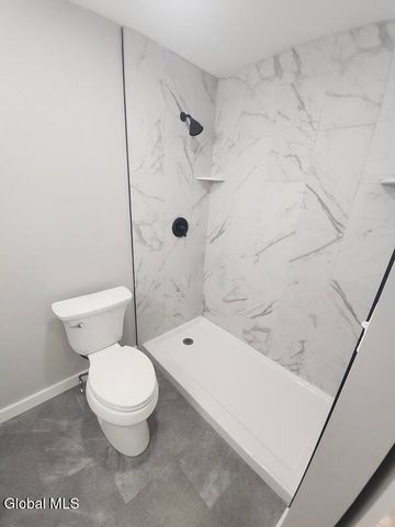 27 Kirby Road, Saratoga Springs, NY 12866