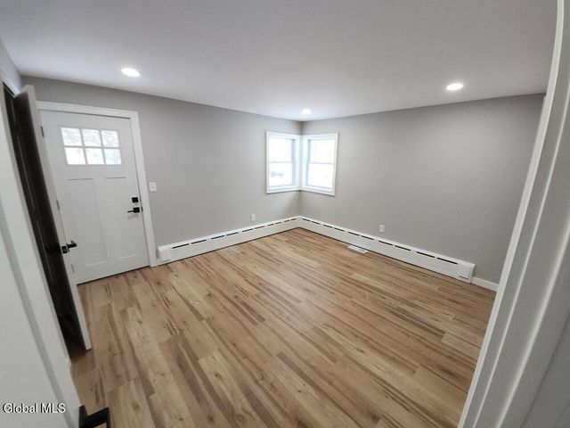 27 Kirby Road, Saratoga Springs, NY 12866