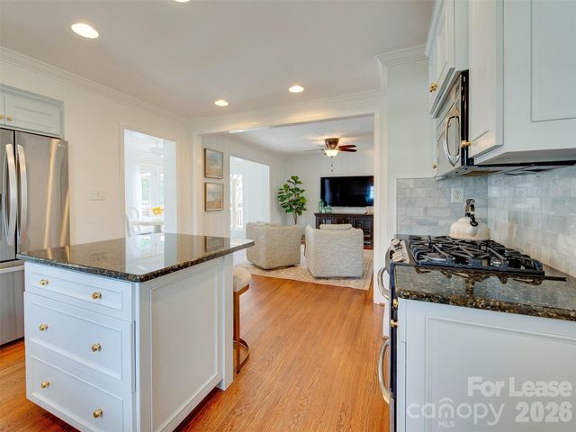 3221 Sunset Drive, Charlotte, NC 28209