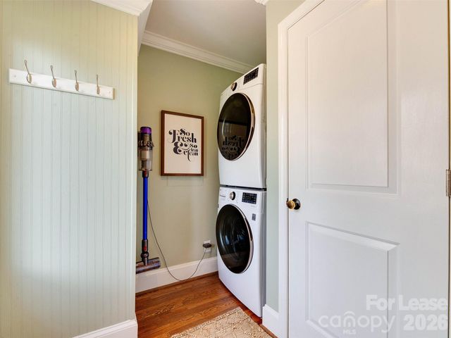 3221 Sunset Drive, Charlotte, NC 28209