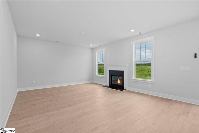 465 Amaryllis Lane, Woodruff, SC 29388