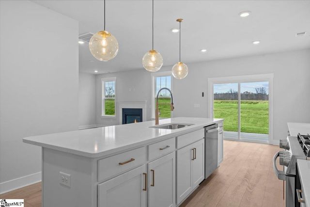 465 Amaryllis Lane, Woodruff, SC 29388