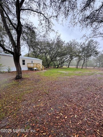 228 BROWNS HAMMOCK Road, Crescent City, FL 32112