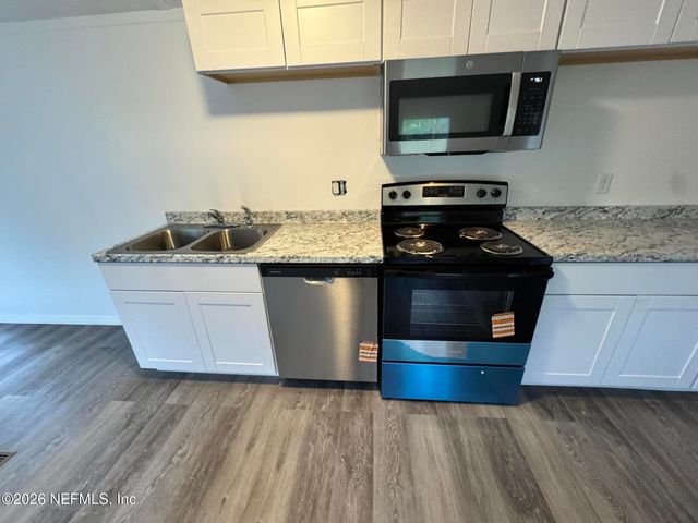 228 BROWNS HAMMOCK Road, Crescent City, FL 32112