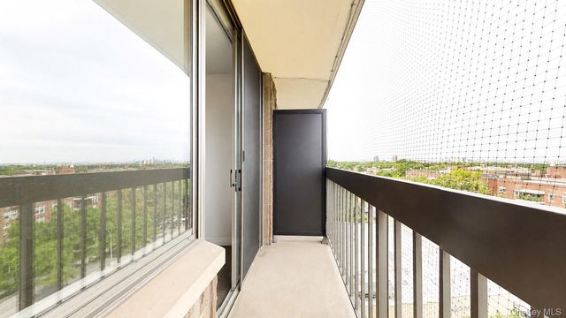 150-38 Union Turnpike 8D, Flushing, NY 11367