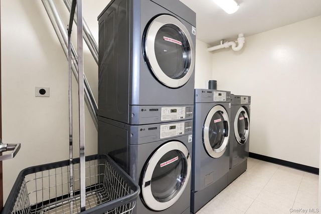 150-38 Union Turnpike 8D, Flushing, NY 11367