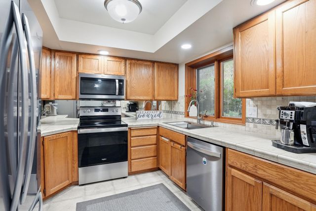 22804 E Clearwater Ln, Liberty Lake, WA 99019