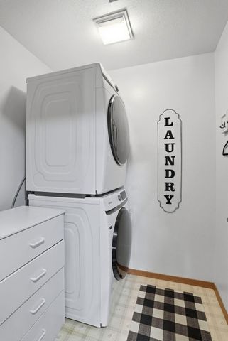 22804 E Clearwater Ln, Liberty Lake, WA 99019