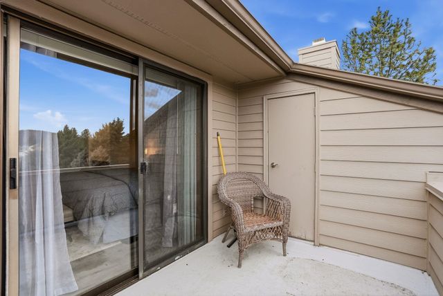 22804 E Clearwater Ln, Liberty Lake, WA 99019