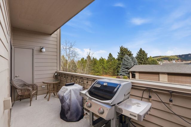 22804 E Clearwater Ln, Liberty Lake, WA 99019