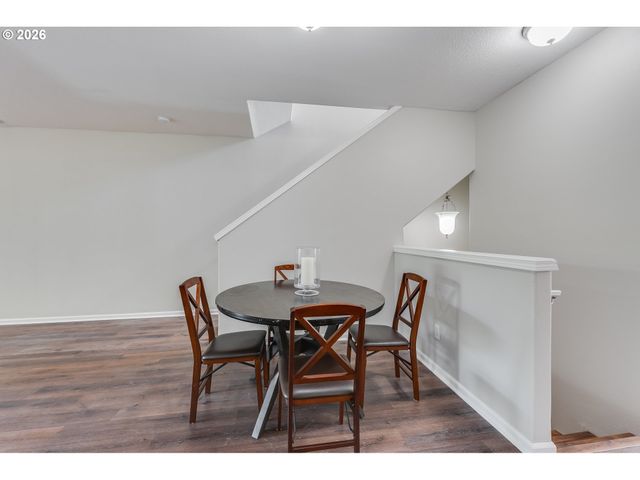 2106 CHARLIE Ct, Forest Grove, OR 97116