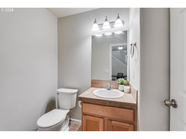 2106 CHARLIE Ct, Forest Grove, OR 97116