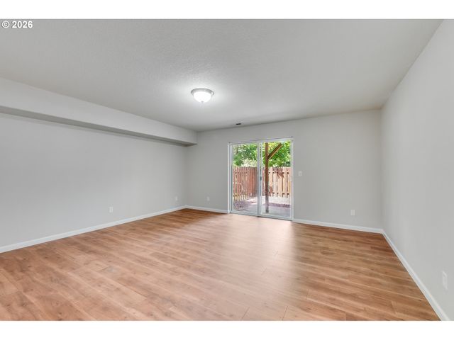 2106 CHARLIE Ct, Forest Grove, OR 97116