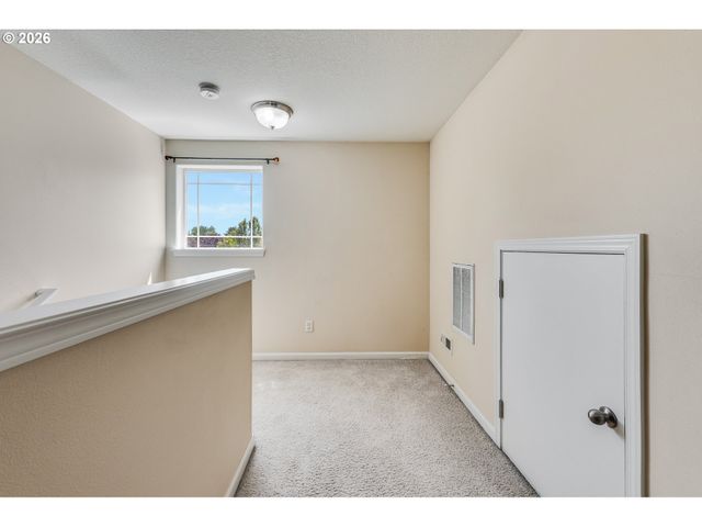 2106 CHARLIE Ct, Forest Grove, OR 97116