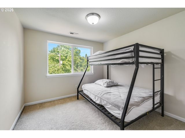 2106 CHARLIE Ct, Forest Grove, OR 97116