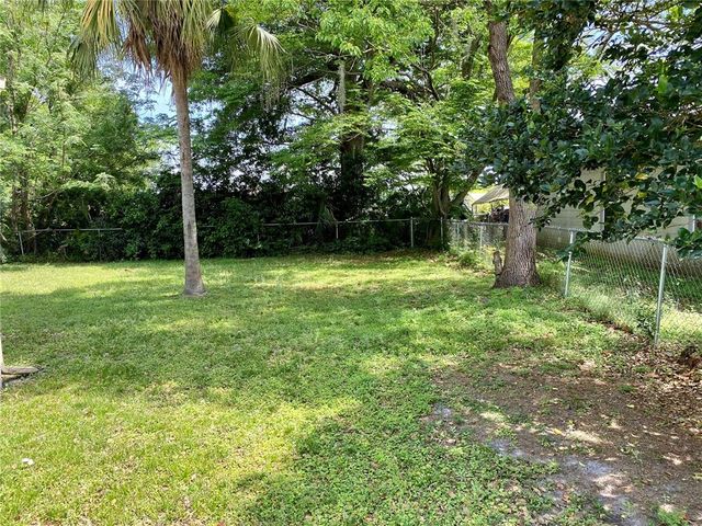435 PLEASANT STREET, Lake Helen, FL 32744
