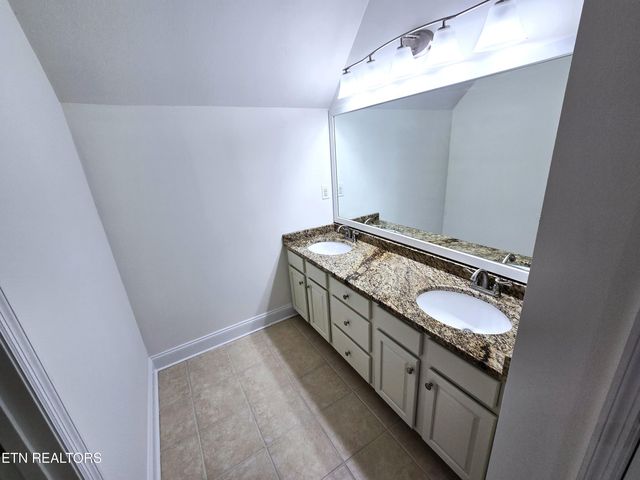 10237 Canton Place Lane, Knoxville, TN 37922