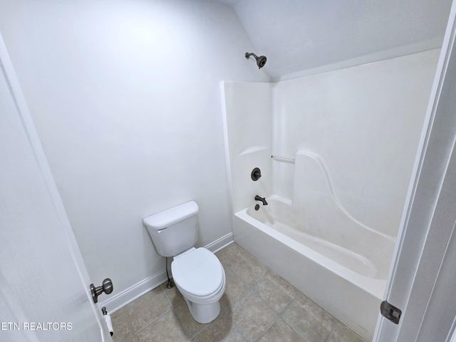 10237 Canton Place Lane, Knoxville, TN 37922
